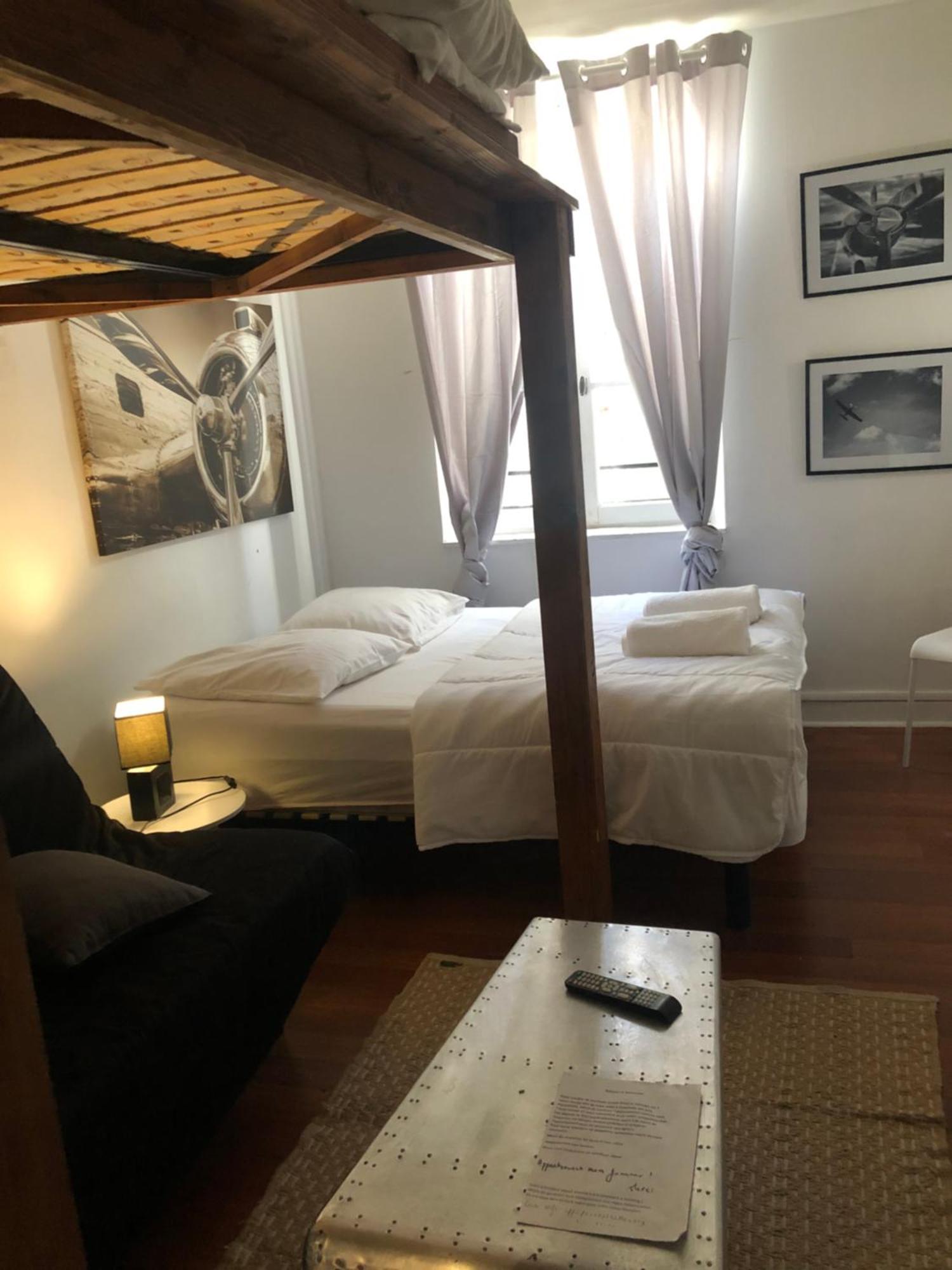 appartement Victor Hugo 2 D et sa pizza offerte Aurillac Esterno foto
